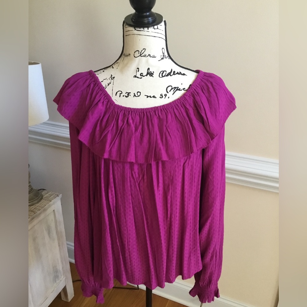 Knox Rose top size L excellent condition